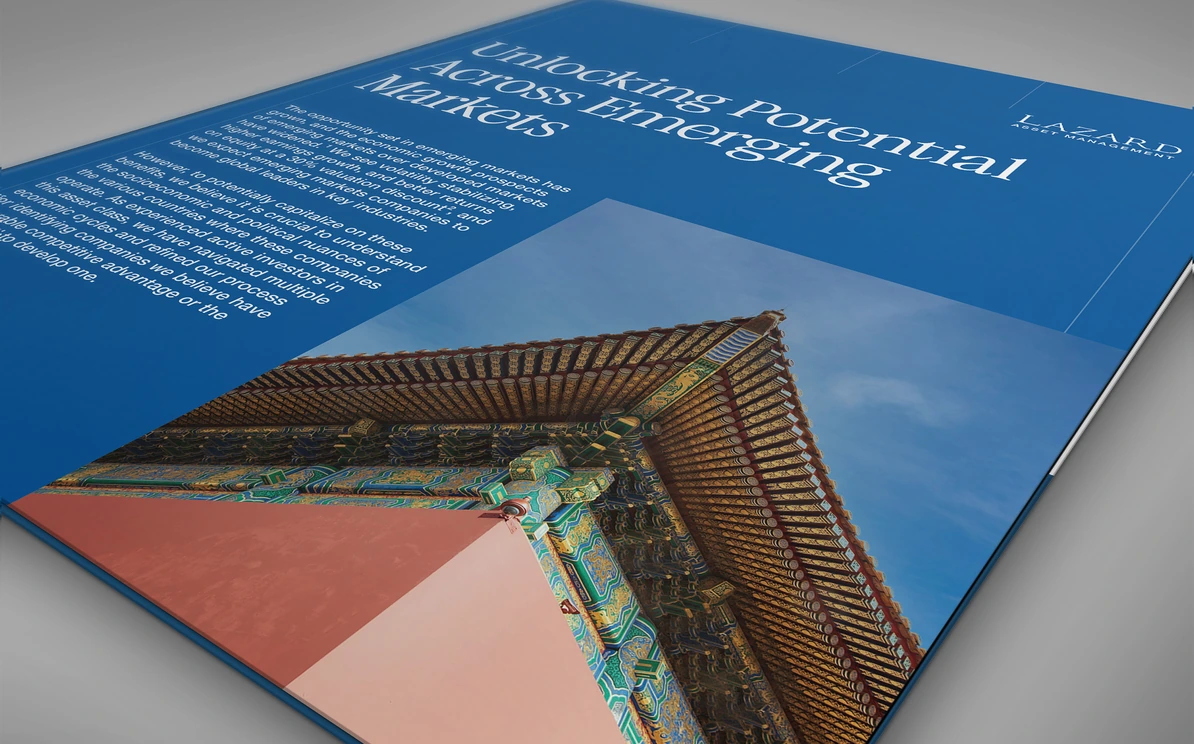 Portada de un documento de mercados emergentes con tipografía de display sobre fotografía arquitectónica